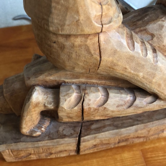 Vintage handmade,woodcarved,skillfully crafted by Laratte. - Picture 15 of 16